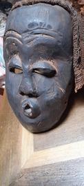 Antica maschera africana 