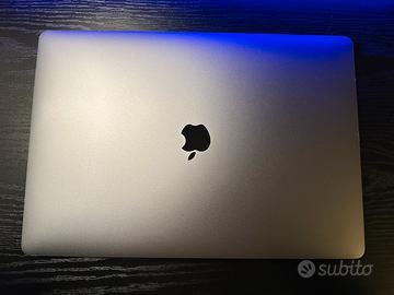 MacBook Pro 15 pollici Touch Bar