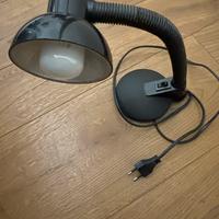 Lampada tavolo nera