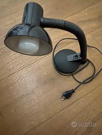 Lampada tavolo nera