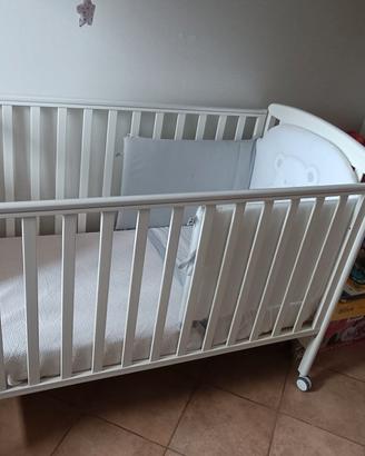 Come nuovo Letto/culla + materasso in Memory 
