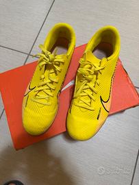 Scarpe da calcio Originali nike nr 41