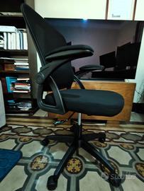  Sedia  per ufficio o   cameretta .