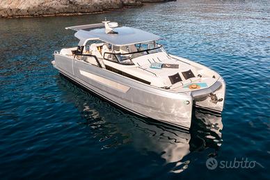 Catamarano motore YOT 36, NUOVO