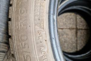 Gomme 235 50 19 103V 4 stagioni 