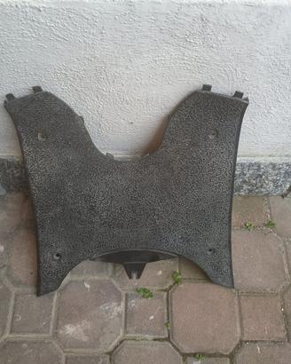 poggia piedi piaggio zip