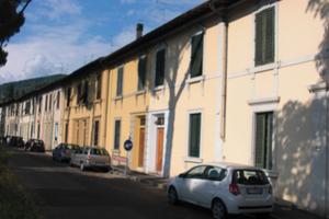 SPLENDIDA PALAZZINA anni '30 + giardino