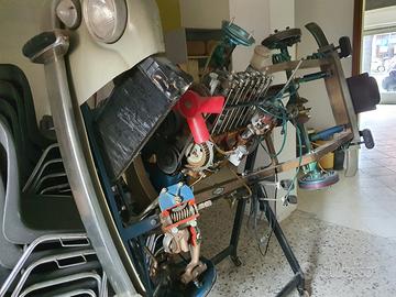 Spaccato auto scuola guida