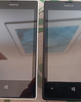 2 SMARTPHONE VINTAGE NOKIA LUMIA + 1 alimentatore 
