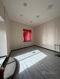 Locale Commerciale a Pozzuoli