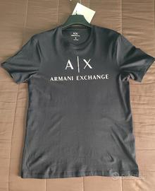 T-shirt Armani Exchange uomo (taglia S)