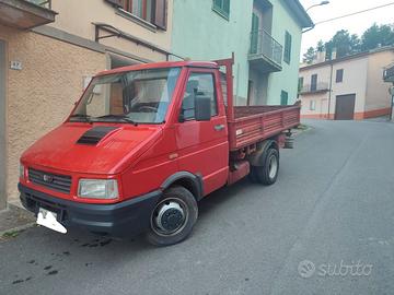 Iveco Daily 35-10 Turbo ribaltabile trilaterale