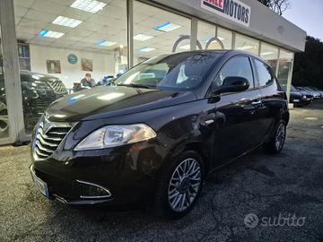 Lancia Ypsilon 1.2 69 CV 5 porte S&S Silver