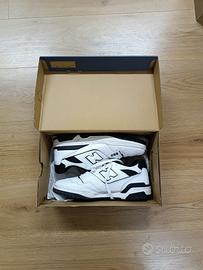 New Balance 550 bianche e nere