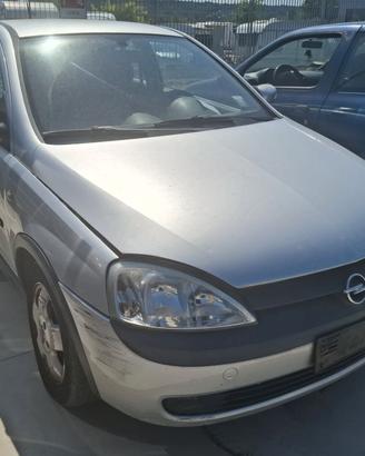 OPEL CORSA per ricambi usati