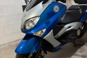 Yamaha Tmax 500
