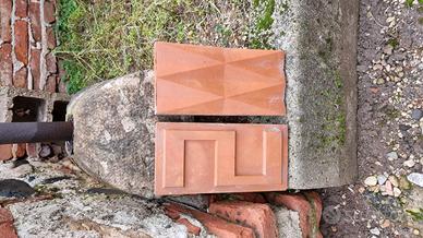 PIASTRELLE IN TERRACOTTA