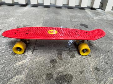 Skateboard Roces Minicruiser red