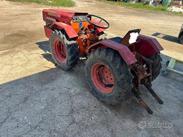 Trattore Valpadana frutteto 4rm 300