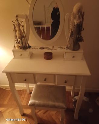 console bianca con sgabello bianca