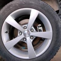 Cerchi Juke e Qaskqai 16" con gomme invernali