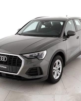 AUDI Q3 45 1.4 tfsi e Business s-tronic