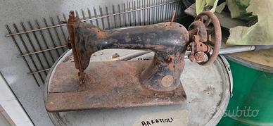 macchina da cucire da restaurare 
