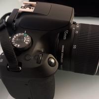 canon eos 2000d 
