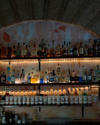 Lounge cocktail bar