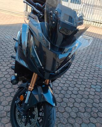 Honda NT 1100 E.S DCT Travel  2025