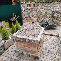 barbecue rivestito in pietra 