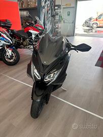 Kymco AK 550