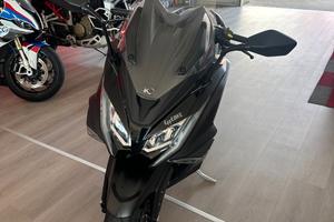 Kymco AK 550