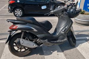 Piaggio Beverly 250