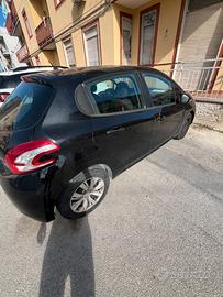 Peugeot 208 1.4 diesel