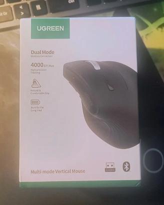 UGREEN Mouse Wireless Verticale 2.4G Ergonomico