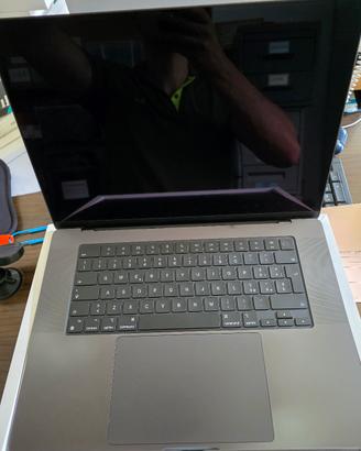 macbook pro 16" M3 pro