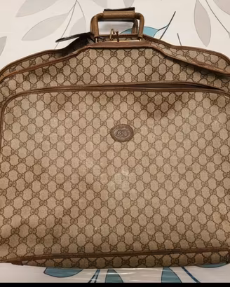 porta abiti pieghevole Gucci 