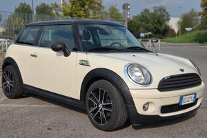 Mini 1.6 16V Cooper