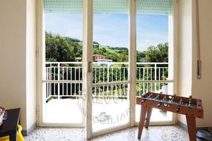 appartamento 80 mq piu balconi posto auto e garage