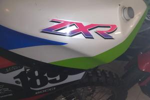 Serbatoio zxr 750