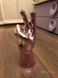 Porta gioie a forma di mano