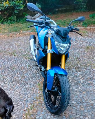 BMW 310 r
