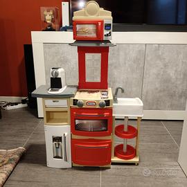 Cucina giocattolo in plastica