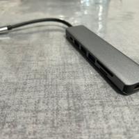 Hub USB-C 7 in 1 in Lega di Alluminio