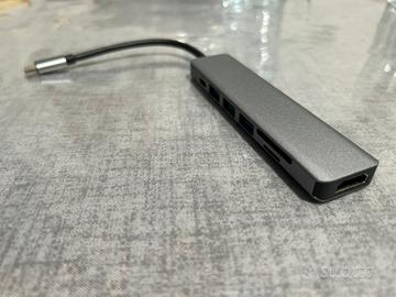 Hub USB-C 7 in 1 in Lega di Alluminio