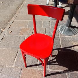 8 sedie rosse