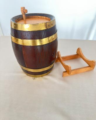 Piccolo barile in legno