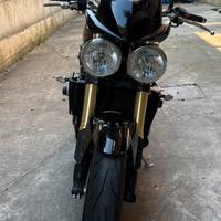 Triumph speed triple 1050