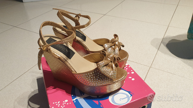 Sandalo zeppa num 36